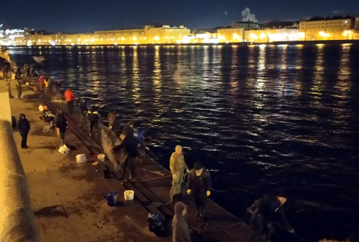 ночной-лов-корюшки-петербург.jpg